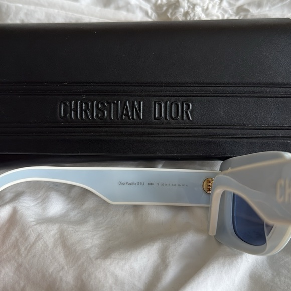 Dior Pacific Cat Eye Sunglasses - Picture 3 of 6
